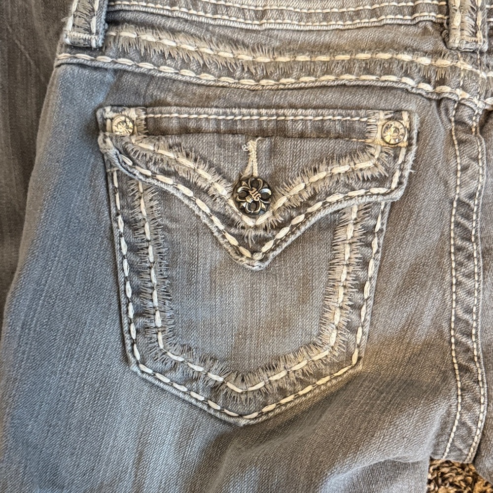 Miss Me Distressed Gray Skinny Jeans - Picture 8 of 8
